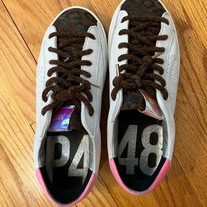 P448 John Sneakers - worn twice! Size 39/8.5